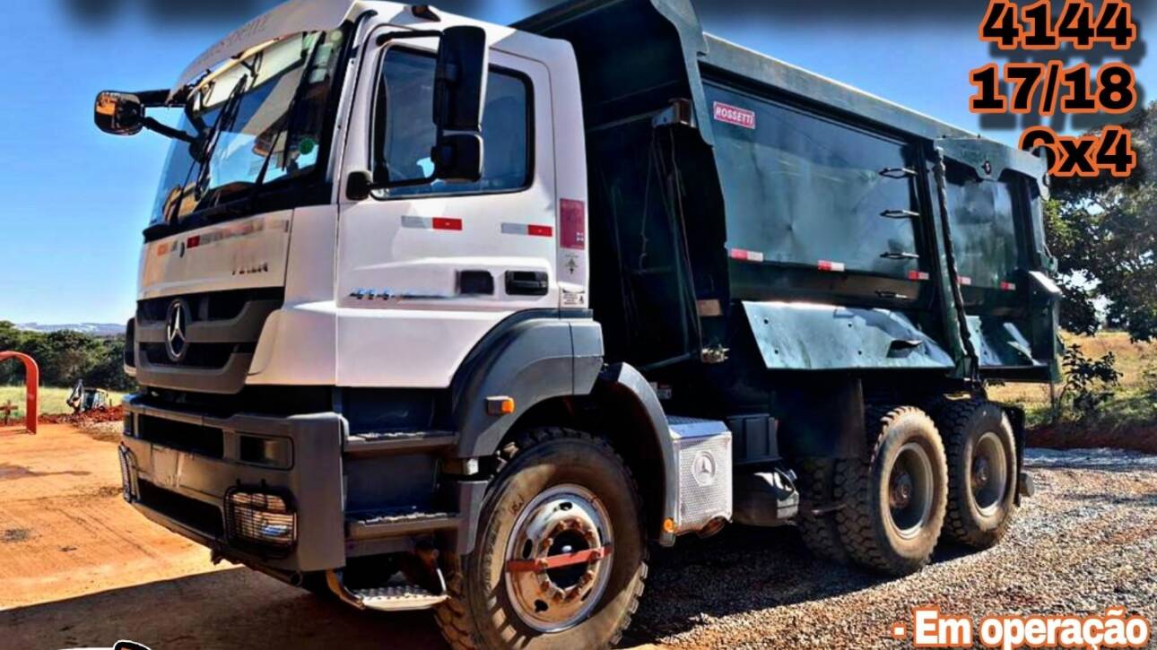 10 und MB Axor 4144 c/caçamba 20m³ Rossetti 17/18