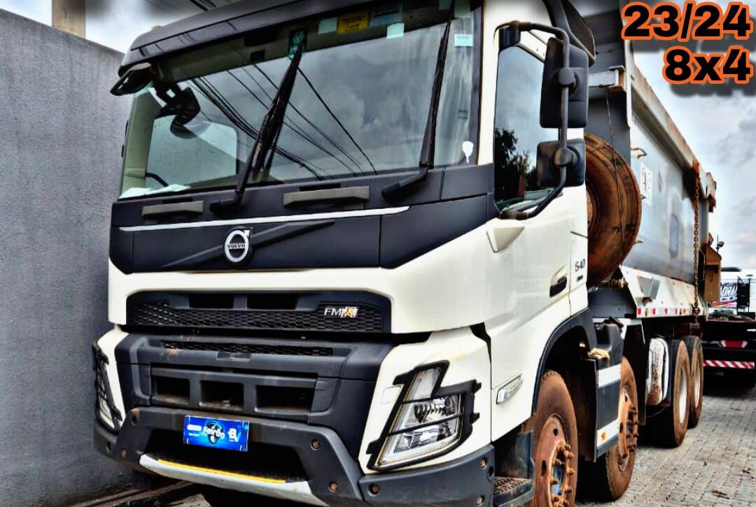 12 UNI FMX 540 8X4 23/24